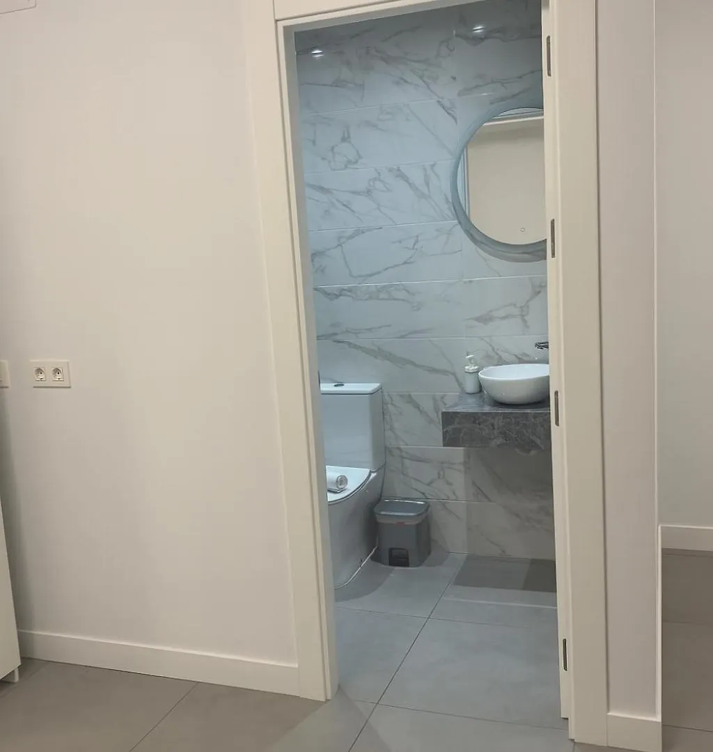 Apartamento 1 A 10 Caminando De La Estacion De Bus Y Tren Maria Zambrano Málaga 0*,  Espanha